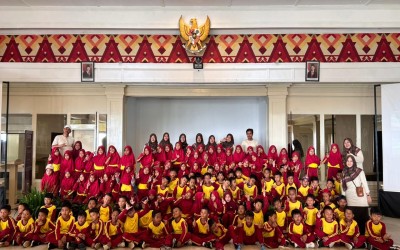 HUJAN BUKAN PENGHALANG, JUSTRU MENJADI TANTANGAN TIGA KEGIATAN SERENTAK DI MIN 3 BANYUMAS: OUTING CLASS DAN BIAUS TD